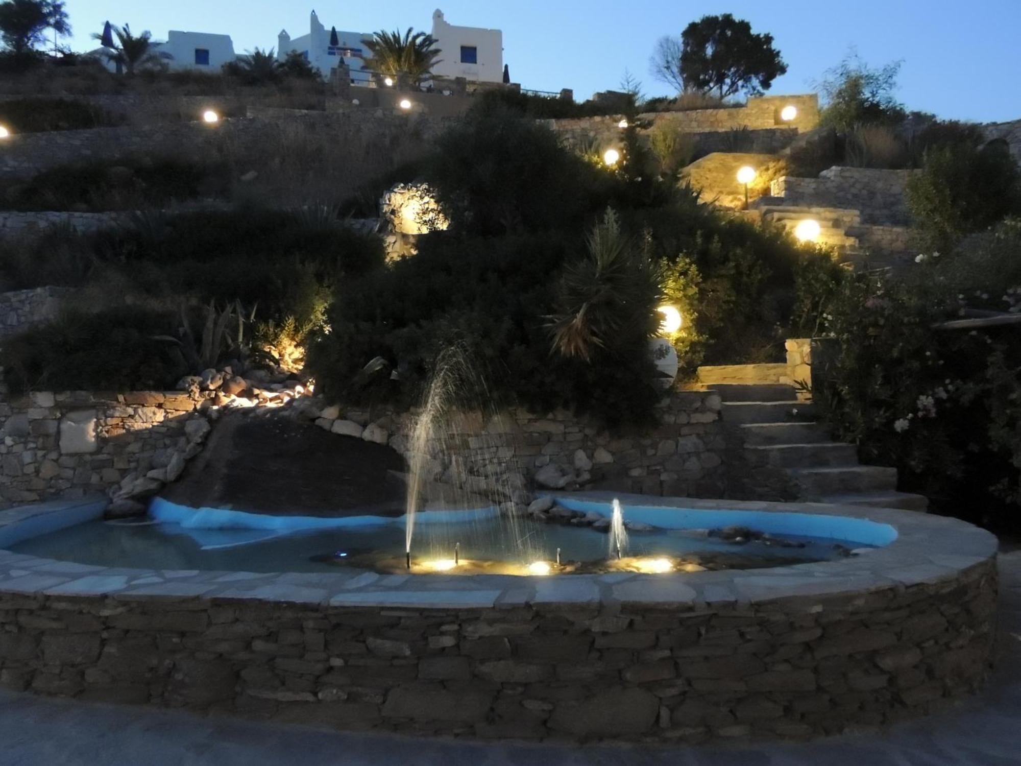 Filoxenia By Grispos Villas Schoinoussa Extérieur photo